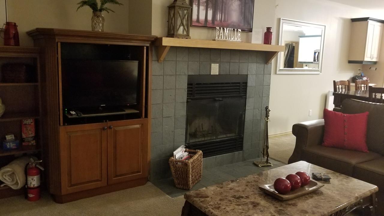 2 Bedroom Condo In Pedestrian Village By Amazing Property Rentals Mont-Tremblant Dış mekan fotoğraf